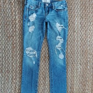 NWOT Destroyed Hollister Straight Jeans sz 1 25